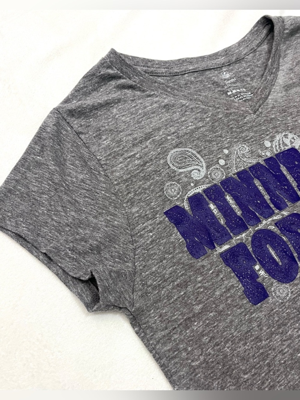 Minnesota Vikings “Minnesota Forever” Gray Purple V-Neck Youth Teen Tee T-Shirt - Picture 7 of 16